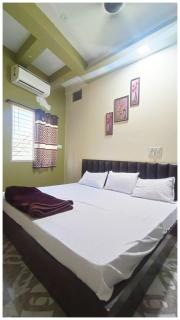 HOTEL Priyanshi !Palace Near Shri Mahakaleshwar Jyotirlinga Temple - Fully Air Conditioned Rooms With Wi-fi - Free Parking Available - Ujjain - 8