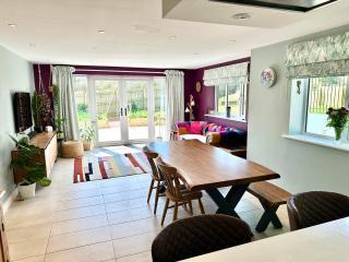 Modern 4-Bedroom Family Home with Garden, Parking - Westward Ho - Westward Ho - 8