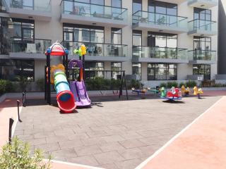 Spacious Designer Home Pool, Gym & Playground - 6