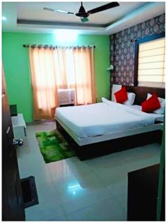 Hotel Santosh ! Residency Puri Near Sea Beach - Lift - Shared Parking - Swiming Pool Facilities - Spacious and Fully Air Conditioned Rooms - Best Hotel In Puri - Puri - 3