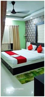 Hotel Santosh ! Residency Puri Near Sea Beach - Lift - Shared Parking - Swiming Pool Facilities - Spacious and Fully Air Conditioned Rooms - Best Hotel In Puri - Puri - 8
