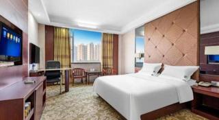 V.crown Holiday Hotel - Foshan - 4