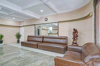 Capital O Rayan Plaza - Ernakulam - 0