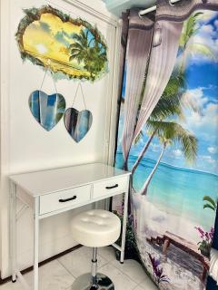 WAIKIKI 2 BEDROOMS, 1 BATH, FREE PARKING, SLEEP 6 - Honolulu - 7