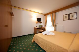 Centro Pineta Family Hotel & Wellness - Pinzolo - 9