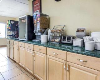 Econo Lodge - Dalton - 1