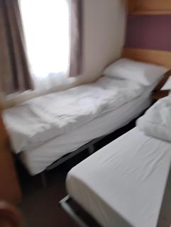 Lovely 6 Berth Caravan For Hire By The Beach At California Cliffs Ref 50010B - Great Yarmouth - 7