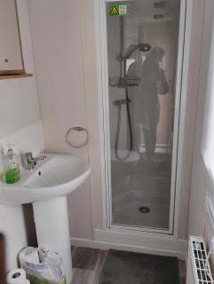 Lovely 6 Berth Caravan For Hire By The Beach At California Cliffs Ref 50010B - Great Yarmouth - 6