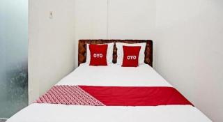 OYO 91653 Grand Syariah Hagawa Lamongan Near SPORT CENTER LAMONGAN - Lamongan - 4