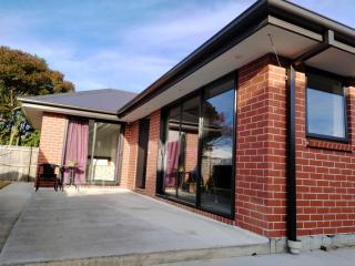 One room studio near airport - Christchurch - 8