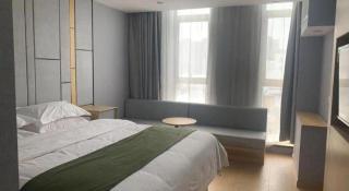Greentree Inn Shanghai Middle Xinfu Road Huazhi Road Business Hotel - Shanghai - 2