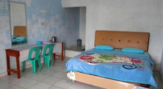 OYO 93241 Hotel Puri Azzura Danau Ranau Near Danau Ranau Pusri - Jepara - 1