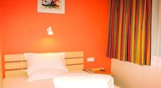 7Days Inn Xuzhou Normal University Yunlong Mountain - Xuzhou - 1