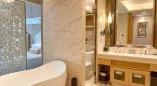 Riverside International Hotel - Wuzhou - 9