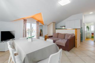 Trbović Apartments Peaceful stay with Free Parking, Pet-Friendly, and Bike Storage in Umag - Umag - 7