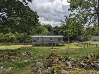 The Wagon, rustic off grid experience - 1