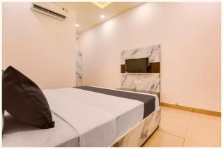 Near RAM JANAM BHOOMI HOTEL SEELI DHAM STAY- Best Hotel In Ayodhya - Ayodhya - 4