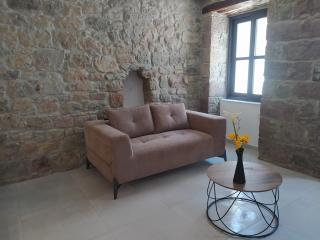 Stone House 2025 - - 6