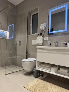 Arra's Luxury Apartment - Vlorë - 9