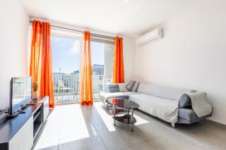 Spacious 3BR with Terrace Near Beaches & Restaurants - St. Paul's Bay - 3