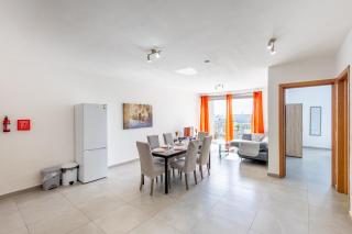 Spacious 3BR with Terrace Near Beaches & Restaurants - St. Paul's Bay - 2