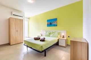 Spacious 3BR with Terrace Near Beaches & Restaurants - St. Paul's Bay - 8