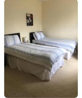 Spacious 3 bedroomed house with amazing views - Rossacoosane - 1