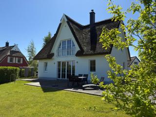 Reethaus Arkonablick, In erster Reihe am Kurpark und Meer, Hunde herzlich willkommen - 0