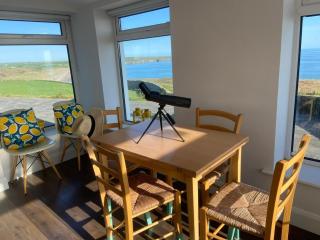 Secluded holiday home with incredible sea views - Donoure - 3