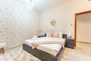 Walk to Metro, Tram & Beach, Stylish 1BR in Marina Pinnacle, Dubai Marina by Deluxe Holiday Homes - 8