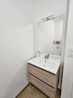 Appartement neuf, 200m de la plage de Fréjus - Fréjus - 6