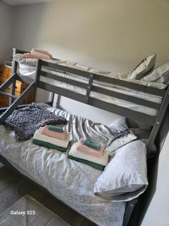 GL farm and stables guest house - - 7