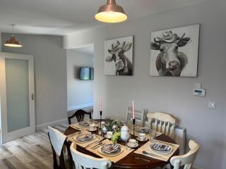 GL farm and stables guest house - - 5