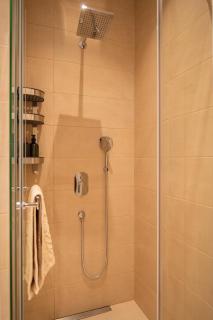 VIRA Bright and Airy 2BR Home with Terrace in Tivat - Tivat - 6