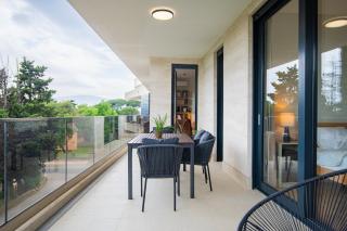 VIRA Bright and Airy 2BR Home with Terrace in Tivat - Tivat - 4