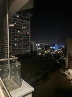 SuiteOne Penta - 10 Min To Airport - Lahore - 2