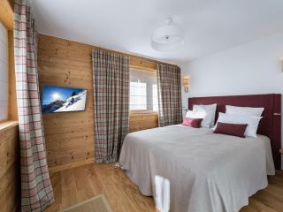 Chalet moderne et cosy avec jacuzzi, sauna et parking à Méribel - FR-1-565-1 - Les Allues - 2