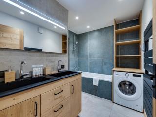 Appartement 8 pers, skis aux pieds, balcon, rénové, proche pistes et commerces, Tignes le Lac - FR-1-641-32 - Tignes - 2