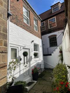 Periwinkle Cottage, Whitby - Whitby - 0