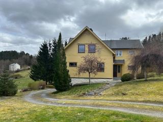 The Yellow House - 8