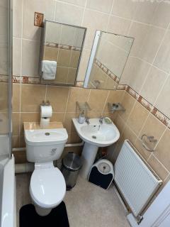 East London Gem Near Excel & O2 - Moffat - 4