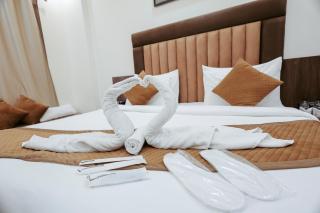 Hotel The SS Grand Near Taj Mahal - Agra - 1