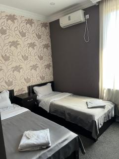 Hotel Eight - 6