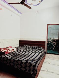 Shri Sitaram Guest House - Near Ram JanamBhoomi Ayodhya - 0