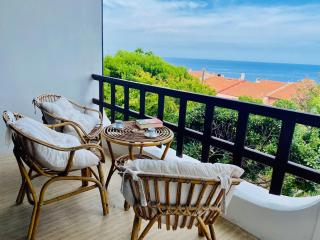 Villa with beautiful Private Garden & Breathtaking Sea View - 9