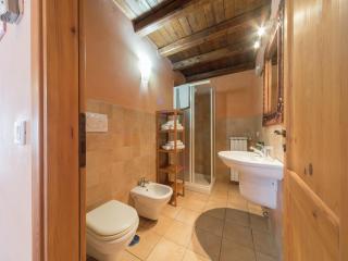 Chic Farmhouse in Montalto di Castro with Terrace - Montalto di Castro - 3