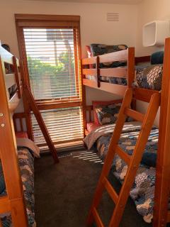 Ocean Views - Ocean Grove, Spectacular Family Home in sought after Location - Ocean Grove - 1