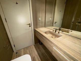 شقة فاخرة في برج داماك - 4