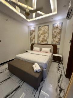 Three bedroom Townhouse at New Metro City - - 3