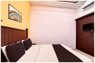 NEAR RAMJANAM BHOOMI HOTEL JAGAT STAY PALACE - Best Hotel In Ayodhya - Ayodhya - 2